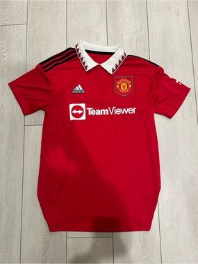 adidas Red Manchester United Short-Sleeve Jersey with White Collar